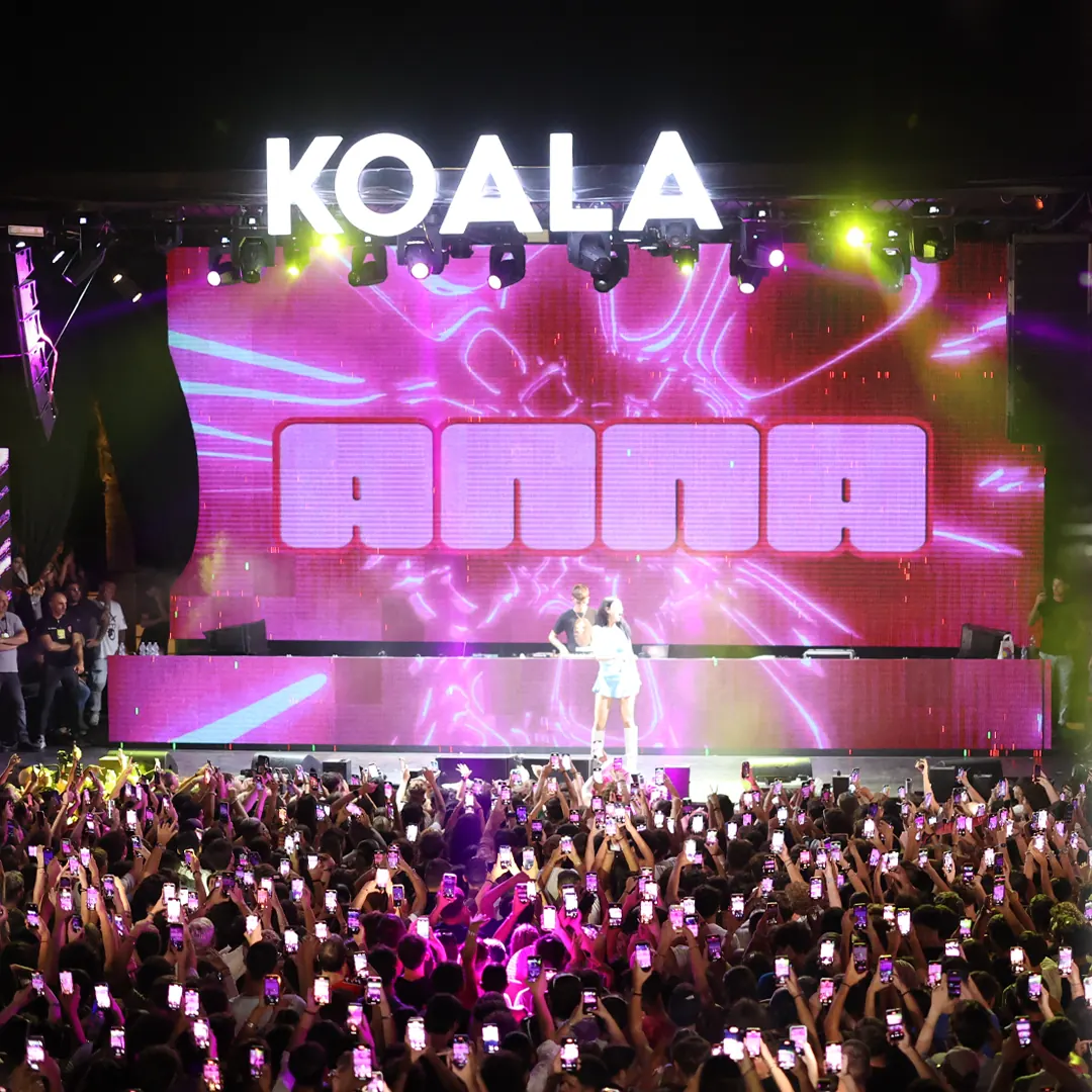Anna sul palco del Koala Maxi